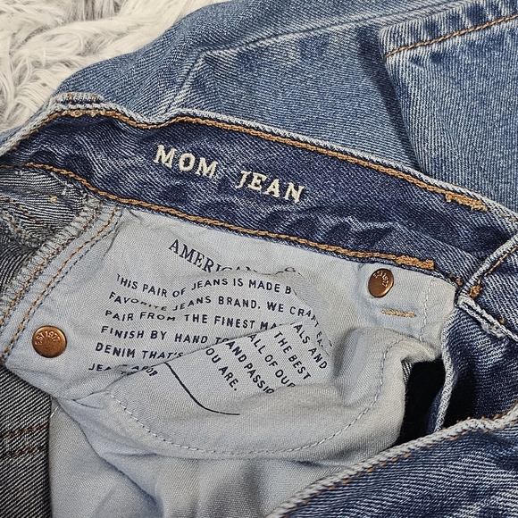 AMERICAN EAGLE | HIGH WAISTED MOM JEANS \\ SIZE 00R WOMENS - Picture 10 of 12